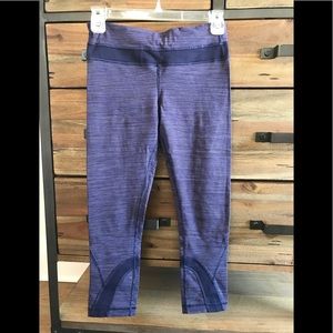Lululemon Run Inspire Crop. Purple stripe, size 4